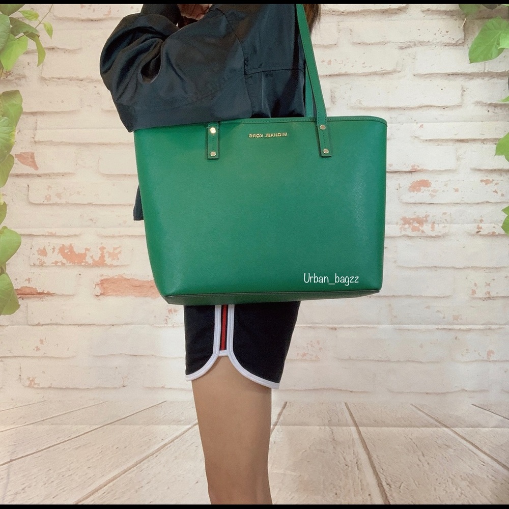 Michael Kors JST Medium Top Zip Tote - Picture 6 of 7